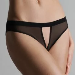 Maison Close Pure Tentation Black Open Panty 13 Maison Close Pure Tentation Black Open Panty -Stockings Shop Mayfair Stockings606998 pure tentation noir 1925 2560x3840 crop center 190
