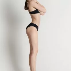 Maison Close Le Petit Secret Open Panty -Stockings Shop Mayfair Stockings609486 petit secret noir 006834 2560x3840 crop center 2x 48