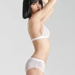 Maison Close Pure Tentation White Shorty With Zip -Stockings Shop Mayfair Stockings609836 pure tentation blanc 0212 2560x3840 crop center 182